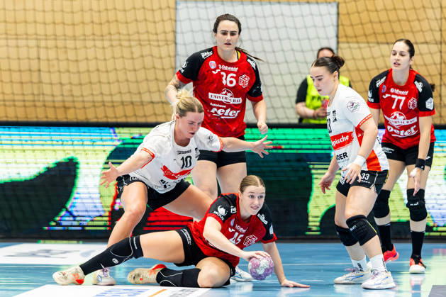 October 7, 2026, GER, Handball, Women, 2026–2027 Season, Alsco 1st Division, Matchday 5, Thüringer HC vs. HSG Blomberg Lippe, Maxi Muehlner (HSG Blomberg Lippe), Jolina Huhnstock (Thüringer HC), 45 99947 Bad Langensalza, Salza, Halle, Mehrz Sports Hall, Thuringia, Germany