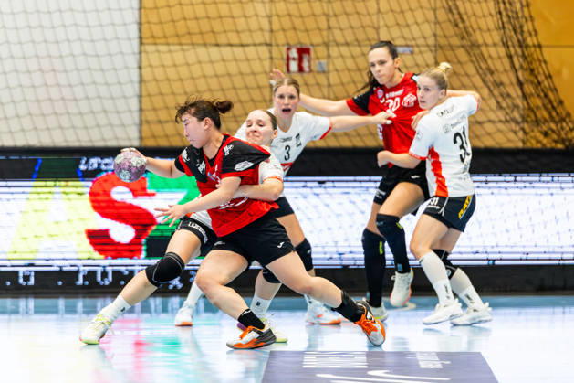 October 7, 2026, GER, Handball, Women, 2026–2027 Season, Alsco 1st Division, Matchday 5, Thüringer HC vs. HSG Blomberg Lippe, Nieke Kuehne (HSG Blomberg Lippe), Natsuki Aizawa (Thüringer HC), 23 99947 Bad Langensalza, Salza, Halle, Sporthalle Mehrz, Thuringia, Germany