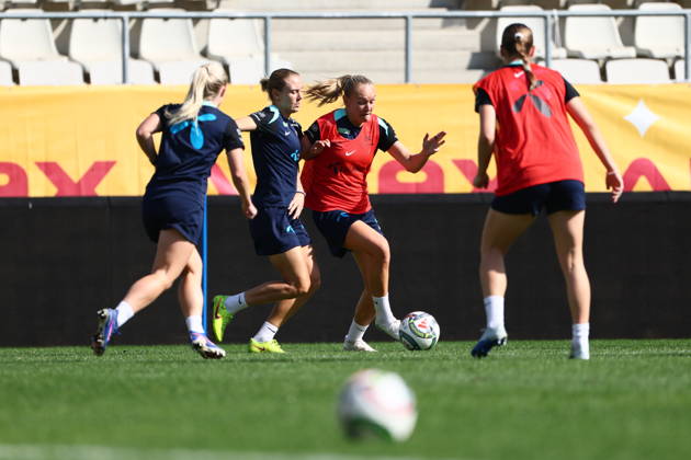 Women s National Soccer Team Prepares for World Cup Qualifiers Bucharest, Romania, October 8, 2026 Lisa Fjeldstad Naalsund and Frida Maanum during a training session at Stadionul Arcul de Triumf, before the World Cup qualifier against Romania. Photo by Nikola Krstic, NTB Romania, Bucharest. EDITORIAL USE ONLY. RESTRICTED USE FOR BETTING COMPANIES. Copyright: xNikolaxKrsticx xNTBx