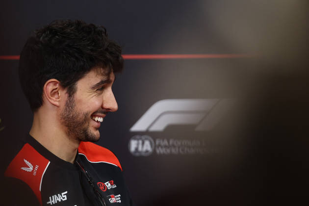 F1 Singapore Grand Prix 2026 Previews Esteban Ocon of Haas during the press conference, PK, Pressekonferenz ahead of the Formula 1 Singapore Grand Prix at Marina Bay Street Circuit in Singapore on October 8, 2026. Singapore Singapore  Copyright: xJakubxPorzyckix originalFilename:porzycki-f1singap261008_npxLC