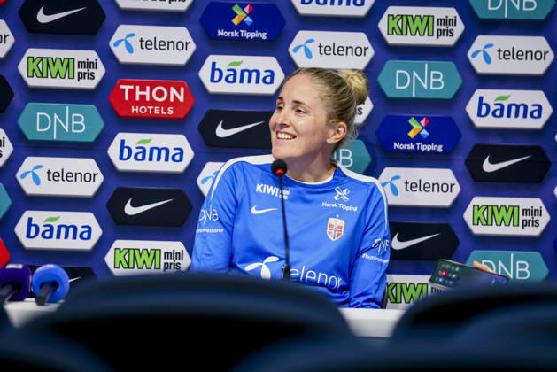 Women s National Soccer Team Prepares for World Cup Qualifiers Bucharest, Romania, October 8, 2026 Lisa Fjeldstad Naalsund and Frida Maanum during a training session at Stadionul Arcul de Triumf, before the World Cup qualifier against Romania. Photo by Nikola Krstic, NTB Romania, Bucharest. EDITORIAL USE ONLY. RESTRICTED USE FOR BETTING COMPANIES.  Copyright: xNikolaxKrsticx xNTBx