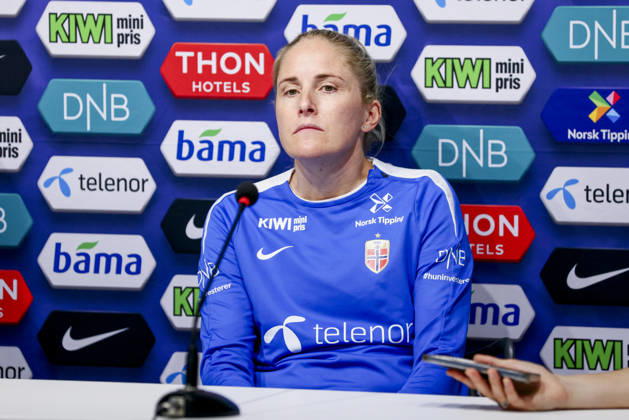 Women s National Soccer Team Prepares for World Cup Qualifiers Bucharest, Romania, October 8, 2026 Lisa Fjeldstad Naalsund and Frida Maanum during a training session at Stadionul Arcul de Triumf, before the World Cup qualifier against Romania. Photo by Nikola Krstic, NTB Romania, Bucharest. EDITORIAL USE ONLY. RESTRICTED USE FOR BETTING COMPANIES.  Copyright: xNikolaxKrsticx xNTBx