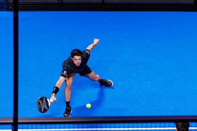 DÜSSELDORF, GERMANY - 8 OCTOBER 2026: Image shows Agustin Tapia (ARG) during CUPRA Germany Premier Padel P2 2026 Day 5: Round of 16 at CASTELLO Düsseldorf on 8 10 2026 in Düsseldorf, Germany. Germany Copyright: xFröhlichxPascalx