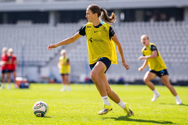 October 8, 2026: Emma Stolen Godo of the Norwegian women’s national soccer team during a training session on October 8, 2026 in Bucharest. Photo by Marius Simensen, BILDBYRAN. Cop 238 bbeng women FIFA Women’s World Cup qualifier soccer football Norway practice training  Copyright: MARIUSxSIMENSEN BB261008BB282