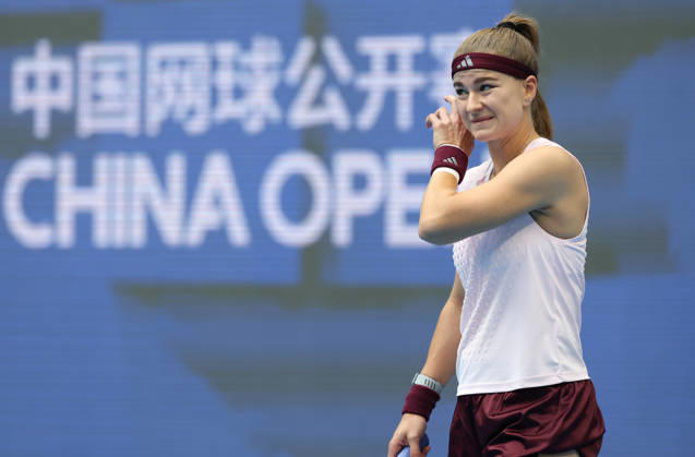 (261008) -- BEIJING, Oct. 8, 2026 -- Karolina Muchova of the Czech Republic reacts during the women s singles quarterfinal match between Karolina Muchova of the Czech Republic and Nikola Bartunkova of the Czech Republic at 2026 China Open tennis tournament in Beijing, China, Oct. 8, 2026. ) (SP)CHINA-BEIJING-TENNIS-CHINA OPEN-WOMEN S SINGLES (CN) ZhangxChenlin