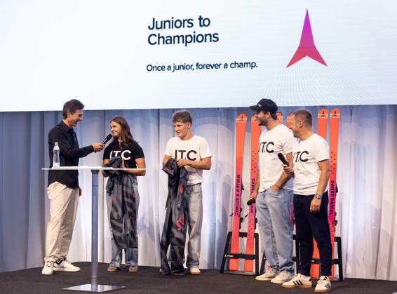ALPINE SKIING - Atomic Media Day 2026 ALTENMARKT,AUSTRIA,08.OCT.26 - ALPINE SKIING - Atomic Media Day. Image shows presenter Christian Brugger, Katharina Unterdechler, Stefan Lehenauer, Daniel Danklmaier and Juergen Graller (Atomic).  GEPAxpictures xHaraldxSteiner