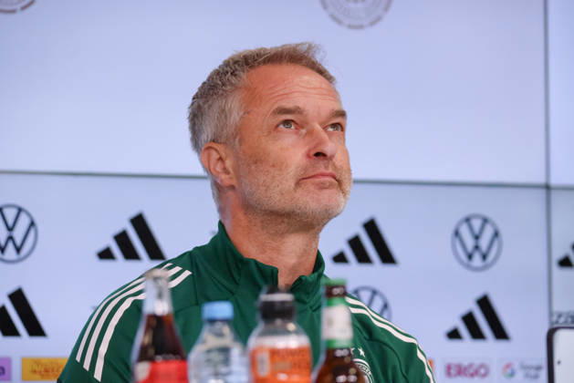 Karlsruhe, Germany, October 8, 2026 German Women s National Soccer Team Post-Match Press Conference: Friendly Match Germany vs. Australia Pictured: National Team Coach Christian Wück (Wueck) of Germany at the post-match press conference in Karlsruhe Copyright: HMBxMedia MadeleinexFantini