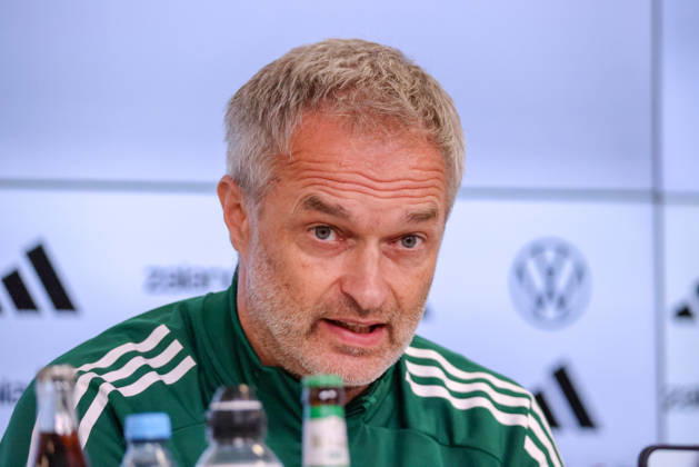 Karlsruhe, Germany, October 8, 2026 German Women s National Soccer Team Post-Match Press Conference: Friendly Match Germany vs. Australia Pictured: National Team Coach Christian Wück (Wueck) of Germany at the post-match press conference in Karlsruhe Copyright: HMBxMedia MadeleinexFantini