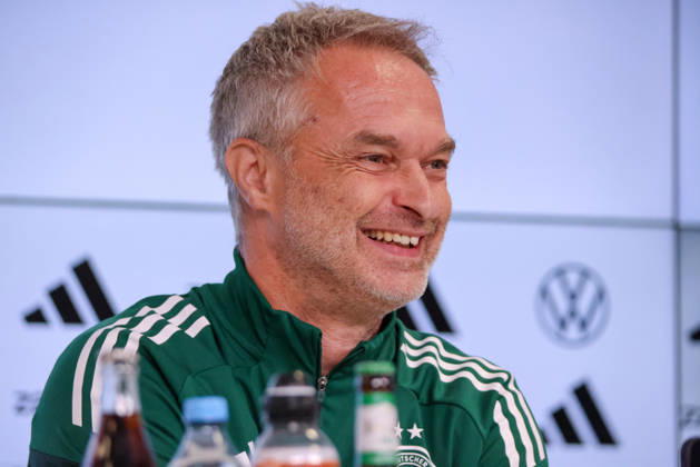 Karlsruhe, Germany, October 8, 2026 German Women s National Soccer Team Post-Match Press Conference: Friendly Match Germany vs. Australia Pictured: National Team Coach Christian Wück (Wueck) of Germany at the post-match press conference in Karlsruhe Copyright: HMBxMedia MadeleinexFantini