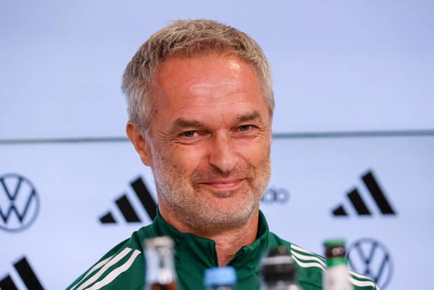 Karlsruhe, Germany, October 8, 2026 German Women s National Soccer Team Post-Match Press Conference: Friendly Match Germany vs. Australia Pictured: National Team Coach Christian Wück (Wueck) of Germany at the post-match press conference in Karlsruhe Copyright: HMBxMedia MadeleinexFantini