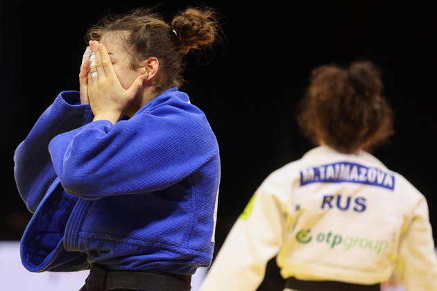 AZERBAIJAN, BAKU - OCTOBER 8, 2026: Madina Taimazova (R) of Russia and Aleksandra Andric of Serbia are pictured after their -70 kg bout as part of the 2026 World Judo Championships at the National Gymnastics Arena. Mikhail Sinitsyn TASS  98954979