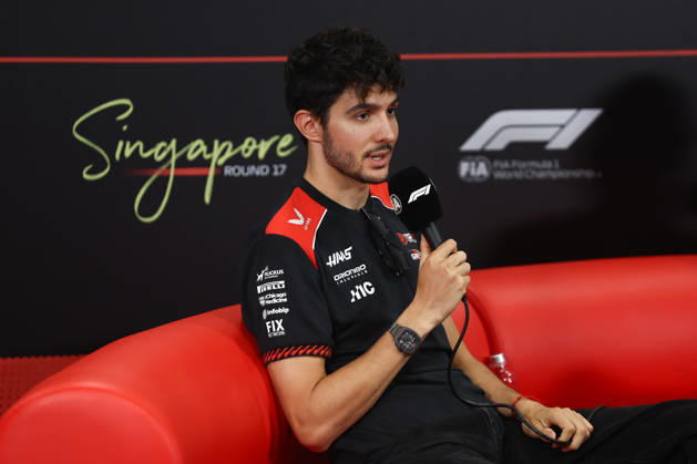 F1 Singapore Grand Prix 2026 Previews Esteban Ocon of Haas during the press conference, PK, Pressekonferenz ahead of the Formula 1 Singapore Grand Prix at Marina Bay Street Circuit in Singapore on October 8, 2026. Singapore Singapore  Copyright: xJakubxPorzyckix originalFilename:porzycki-f1singap261008_np7KR