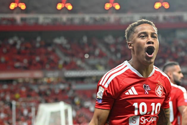 RECORD DATE NOT STATED 7th October 2026; Beira-Rio Stadium, Porto Alegre, Brazil; Brazilian Serie A Football, Internacional versus Corinthians; Vitinho of Internacional celebrates his goal in the 11th minute to go up 1-0 MaxxPeixoto DiaEsportivo