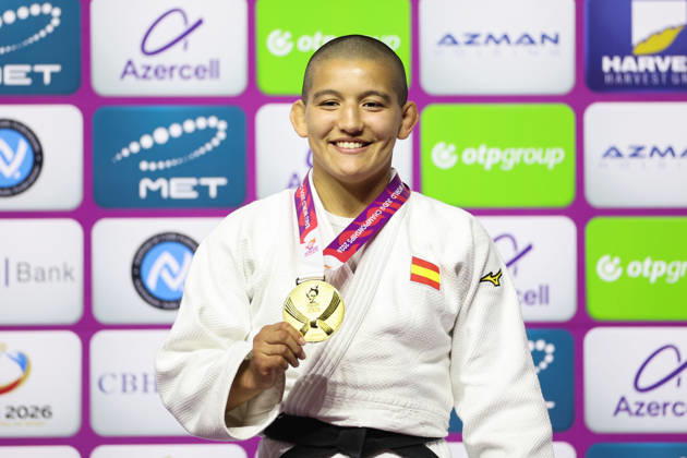 AZERBAIJAN, BAKU - OCTOBER 8, 2026: 1st placed Ai Tsunoda Roustant of Spain pose during an award ceremony for the women s -70 kg category during the 2026 World Judo Championships at the National Gymnastics Arena. Mikhail Sinitsyn TASS 98955828