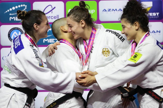 AZERBAIJAN, BAKU - OCTOBER 8, 2026: 2nd placed Giovanna Scoccimarro of Germany, 1st placed Ai Tsunoda Roustant of Spain, 3rd placed Michaela Polleres of Austria and Madina Taimazova (L-R) of Russia are pictured during an award ceremony for the women s -70 kg category during the 2026 World Judo Championships at the National Gymnastics Arena. Mikhail Sinitsyn TASS  98956120