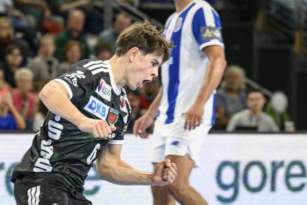 In the photo, from left: Leo Prantner, Füchse Berlin, 06, goal, score, celebration, goal celebration, joy, excitement, celebrating, GER, Berlin, handball, Füchse Berlin vs. FC Porto, EHF Champions League, Matchday 3 of Group A, at the Max Schmeling Halle, Am Falkplatz 1, October 8, 2026, Copyright: HMBxMedia UwexKoch