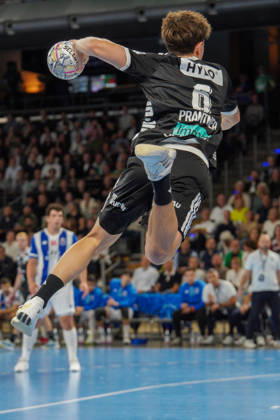Pictured: Leo Prantner of the Berlin Foxes, No. 6, taking a shot on goal on October 8, 2026; Berlin Foxes vs. FC Porto, EHF Handball Champions League, 2026–27 season, Max Schmeling Hall Copyright: HMBxMedia xPascalxSpanehl