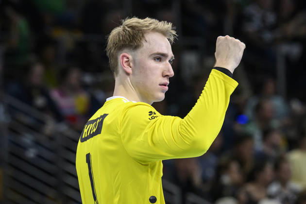 In the photo, from left: Lasse Ludwig, Füchse Berlin, 01, goal, score, celebration, goal celebration, joy, excitement, celebrating, GER, Berlin, handball, Füchse Berlin vs. FC Porto, EHF Champions League, Matchday 3 of Group A, at the Max Schmeling Halle, Am Falkplatz 1, October 8, 2026, Copyright: HMBxMedia UwexKoch