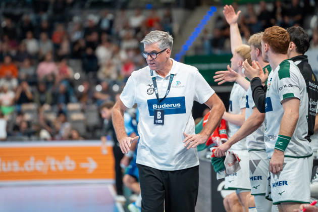 Handball I Men I 2026–2027 Season I Bundesliga I Matchday 8 I TVB Stuttgart vs. HSG Wetzlar I October 8, 2026 Runar Sigtryggsson, Coach, HSG Wetzlar Stuttgart Porsche Arena Baden-Württemberg, Germany Copyright: xLobeca MaxxPetershansx