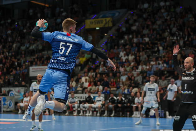 Jakob Nigg, TVB Stuttgart, 57 GER, TVB Stuttgart vs. HSG Wetzlar, Handball, Opel Handball Bundesliga, Matchday 8, 2026–2027 Season, October 8, 2026 GER, TVB Stuttgart vs. HSG Wetzlar, Handball, Opel Handball Bundesliga, Matchday 8, 2026–2027 season, October 8, 2026 Stuttgart Copyright: xEibner-Pressefoto SoerenxHerwegx EP_SHG