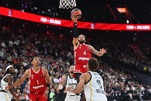 Duane WASHINGTON JR FCB, Action, One-on-One Against Kessler EDWARDS, Bologna Basketball EuroLeague, 2026–2027 Season, FC Bayern Munich vs. Virtus Bologna on October 8, 2026, S A P G A R D EN