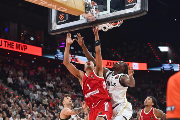 Oscar DA SILVA FCB, Action, One-on-One Against Allou DIARRA, Bologna Basketball EuroLeague, 2026–2027 Season, FC Bayern Munich vs. Virtus Bologna on October 8, 2026, S A P G A R D EN