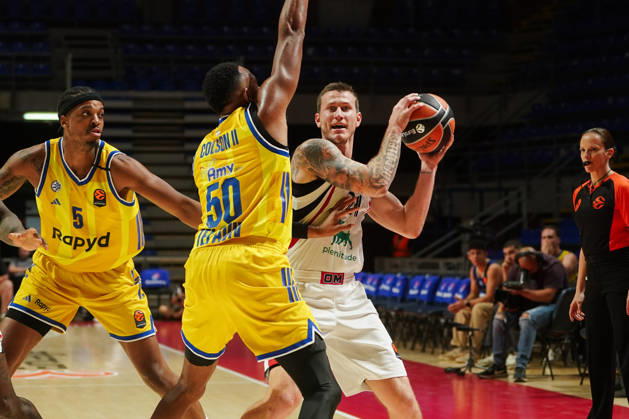October 8, 2026, Belgrade, Central Serbia, Serbia: 2026108, Belgrade, Serbia - Maccabi Rapyd Tel Aviv and Armani Olimpia Milan play a EuroLeague basketball game at the Aleksandar Nikolic Hall. MATHEWS GARRISON in action. Belgrade Serbia - ZUMAd223 20261008_zip_d223_022 Copyright: xMarkoxDimicx