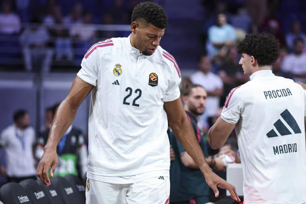October 8, 2026, Madrid, Madrid, Spain: Walter Samuel Tavares da Veiga of Real Madrid gestures during the Euroleague Basketball Regular Season Round 4 game between Real Madrid v Partizan Mozzart Bet Belgrade at Movistar Arena on October 08, 2026 in Madrid, Spain. Madrid Spain - ZUMAa181 20261008_zaa_a181_221 Copyright: xIrinaxR.xHipolitox