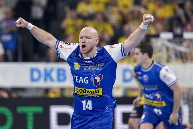 Goal scorer Peter Walz (ThSV, 14), a player for ThSV Eisenach, celebrates a goal, celebration, cheering, goal celebration, goal scored, celebrate the goal, goal, celebration, celebrating the goal, joy, happiness, happy, optimistic, positive, game scene, highlight, single frame, single photo, action, October 8, 2026, Mannheim, Germany, handball, Bundesliga, Rhein-Neckar Löwen vs. ThSV Eisenach xozx