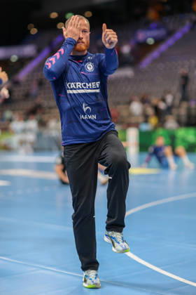 Simone Mengon TVB Stuttgart, 15 GER, TVB Stuttgart vs. HSG Wetzlar, Handball, Opel Handball Bundesliga, Matchday 8, 2026–2027 Season, October 8, 2026 GER, TVB Stuttgart vs. HSG Wetzlar, Handball, Opel Handball Bundesliga, Matchday 8, 2026–2027 season, October 8, 2026 Stuttgart Copyright: xEibner-Pressefoto SoerenxHerwegx EP_SHG