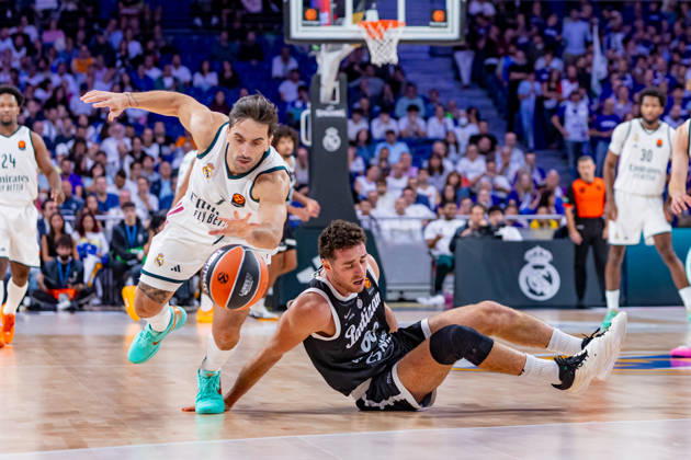 ESP EuroLeague: Real Madrid vs. Partizan Belgrade. Facundo Campazzo of Real Madrid and Alesandro Pajola of Partizan during the EuroLeague game between Real Madrid and Partizan Mozzart Bet Belgrade, played at Movistar Arena on October 8, 2026, in Madrid, Spain. Madrid, Spain. Basketball Copyright: xAlbaxPachecox xAgenciaxLOFx