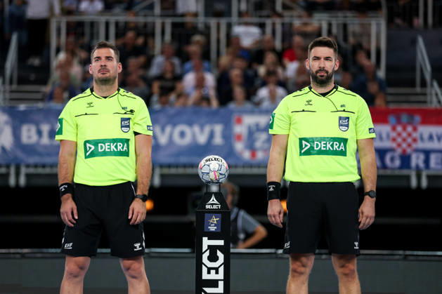 HC Zagreb v Aalborg Handbold - EHF Champions League Men Group Phase - Group C ZAGREB, CROATIA - OCTOBER 8: Referees during the EHF Champions League match between HC Zagreb and Aalborg Handbold at Arena Zagreb on October 8, 2026 in Zagreb, Croatia.  IgorxKralj PIXSELL