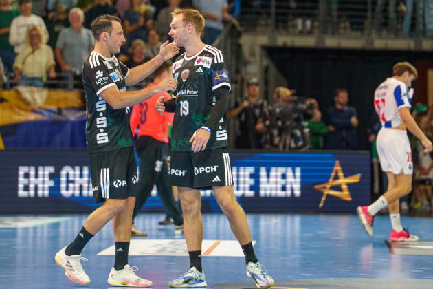 Pictured: Mathias Gidsel (Fuechse Berlin), 19; Aitor Arino (Fuechse Berlin), 14; celebration and joy after the game on October 8, 2026; Fuechse Berlin vs. FC Porto, EHF Handball Champions League, 2026–27 season, Max Schmeling Hall Copyright: HMBxMedia xPascalxSpanehl