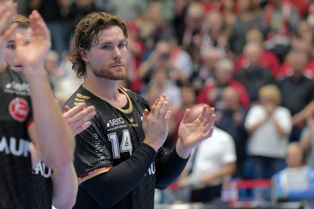 Celebrations and joy after the victory: Johannes Golla, MT Melsungen 14, GER, MT Melsungen vs. HBC Nantes, FRA, Handball, Men s Champions League, Group Matches, 2026–2027 Season, October 8, 2026, GER, MT Melsungen vs. HBC Nantes Handball, Men’s Champions League, Group Match, 2026–2027 Season, October 8, 2026, Kassel Copyright: xEibner-Pressefotox xRolandxSippelx EP_RSL