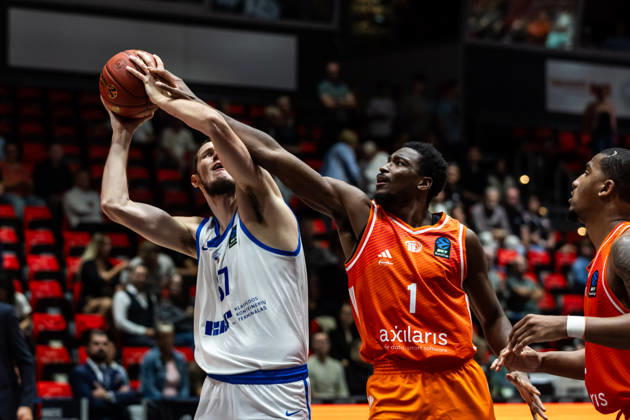 October 7, 2026, GER, BKT Eurocup, Basketball, Chemnitz, Niners Chemnitz vs. Neptunas Klaipeda, Einaras Tubutis (Neptunas Klaipeda, 37), Phlandrous Fleming Jr. (Niners Chemnitz), 1, Chemnitz Messe, Chemnitz, Saxony, Germany