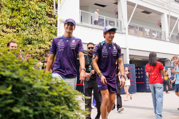 October 8, 2026, Singapore, Singapore: George Russell of Great Britain (L) and Kimi Antonelli of Italy (R) of the Mercedes-AMG PETRONAS Formula One Team walk through the paddock ahead of the F1 Grand Prix of Singapore at the Marina Bay Street Circuit. Formula 1, Singapore Grand Prix 2026, Media Day - 08 Oct 2026  - ZUMAs197 20261008_aaa_s197_149 Copyright: xGeorgexHitchensx