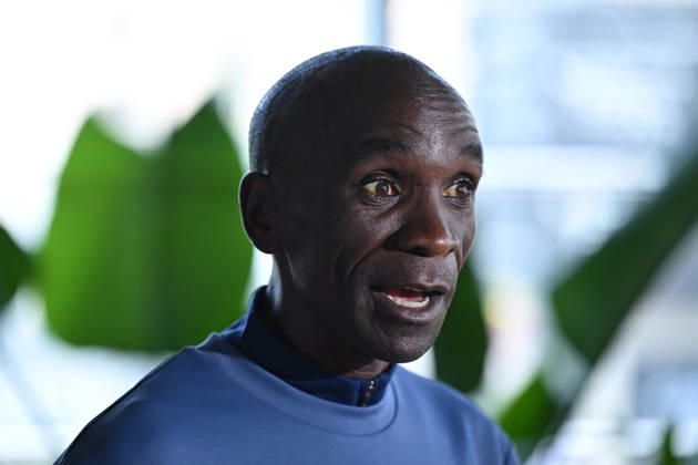 ELIUD KIPCHOGE MELBOURNE MARATHON OP, Elite marathon athlete Eliud Kipchoge speaks to media at a door stop during a fan event ahead of the Melbourne Marathon, in Melbourne, Friday, October 9, 2026. ( NO ARCHIVING MELBOURNE VICTORIA Australia Copyright: xJAMESxROSSx 20261009184104909141