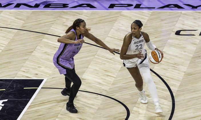 OCT 07 2026 San Francisco, CA U.S.A. Las Vegas Aces center A ja Wilson (22)goes to the basket during the WNBA, Basketball Damen, USA semifinals playoff game 2 western conference between the Las Vegas Aces and the Golden State Valkyries at the Chase Centers. CSM San Francisco USA - ZUMAc04_ 20261007_zma_c04_060 Copyright: xThurmanxJamesx