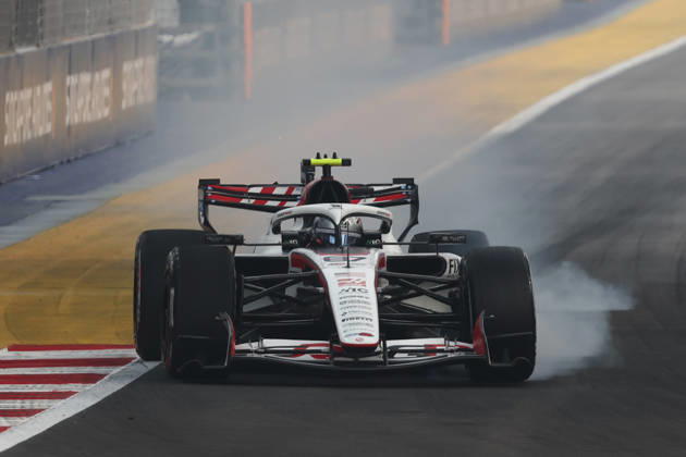 F1 Singapore Grand Prix 2026 Practice Oliver Bearman of Haas during the practice ahead of the Formula 1 Singapore Grand Prix at Marina Bay Street Circuit in Singapore on October 9, 2026. Singapore Singapore  Copyright: xJakubxPorzyckix originalFilename:porzycki-f1singap261009_npIdZ