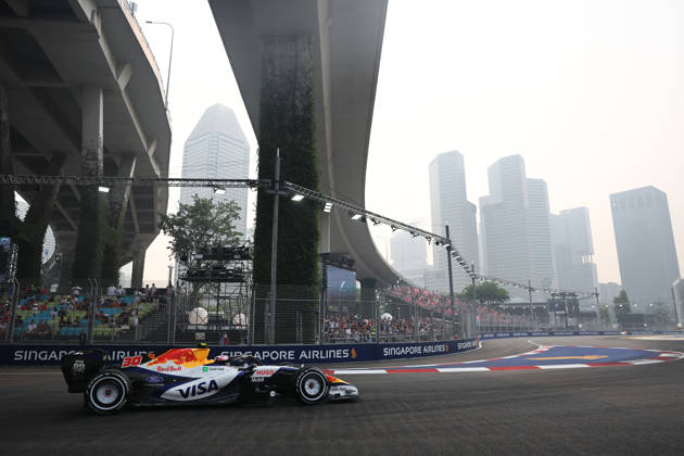 F1 Singapore Grand Prix 2026 Practice Liam Lawson of Racing Bulls during the practice ahead of the Formula 1 Singapore Grand Prix at Marina Bay Street Circuit in Singapore on October 9, 2026. Singapore Singapore Copyright: xJakubxPorzyckix originalFilename:porzycki-f1singap261009_npcCR