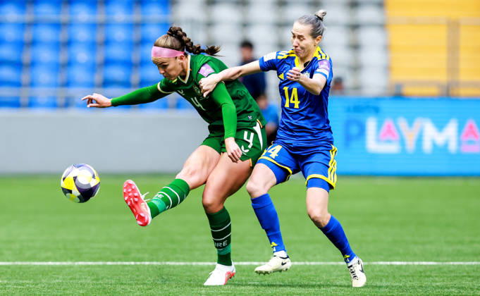 2027 FIFA Women s World Cup Round One Qualifying Play-off First Leg, Astana Arena, Astana, Kazakhstan 9 10 2026 Kazakhstan vs Republic of Ireland Ireland™s Caitlin Hayes and Yekaterina Babshuk of Kazakhstan Caitlin Hayes and Yekaterina Babshuk 9 10 2026 Copyright: xx BASN3308