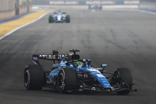 F1 Singapore Grand Prix 2026 Practice Alexander Albon of Atlassian Williams during the practice ahead of the Formula 1 Singapore Grand Prix at Marina Bay Street Circuit in Singapore on October 9, 2026. Singapore Singapore Copyright: xJakubxPorzyckix originalFilename:porzycki-f1singap261009_npGo5