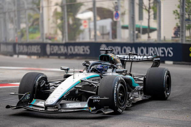 Formula 1 Singapore Grand Prix - FP1 GEORGE RUSSELL 63 (GBR) of Mercedes-AMG PETRONAS Formula One Team (Mercedes-AMG F1 W17) on Friday during FP1 during the Formula 1 Singapore Airlines Singapore Grand Prix 2026 at Marina Bay Street Circuit, Singapore, on October 9, 2026. Photo by Antoine LAPEYRE Reveries Agency ABACAPRESS.COM Marina Bay Singapore  Copyright: xAntoinexLapeyre ReveriesxAgency ABACAx