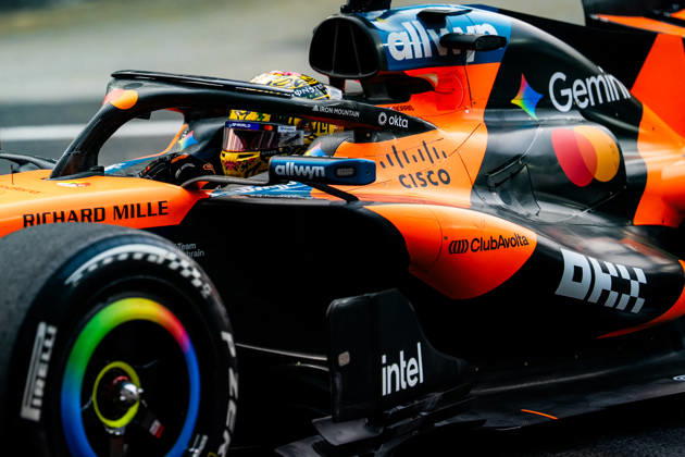 Formula 1 Singapore Grand Prix - FP1 LANDO NORRIS 4 (GBR) of McLaren Mastercard Formula 1 Team (McLaren MCL40) on Friday during FP1 during the Formula 1 Singapore Airlines Singapore Grand Prix 2026 at Marina Bay Street Circuit, Singapore, on October 9, 2026. Photo by Antoine LAPEYRE Reveries Agency ABACAPRESS.COM Marina Bay Singapore  Copyright: xAntoinexLapeyre ReveriesxAgency ABACAx