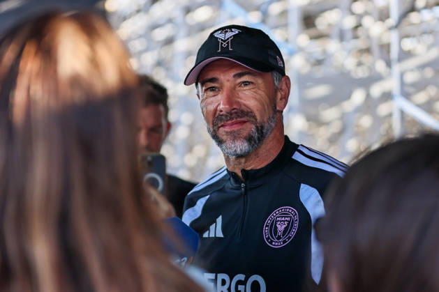 FORT LAUDERDALE, FL - OCTOBER 09: Inter Miami CF Head Coach Cristian Kily Gonzalez is seen talking to the media ahead of an Inter Miami Training Session at Florida Blue Training Center on October 09, 2026 in Fort Lauderdale, Florida.(Photo by Chris Arjoon Icon Sportswire). SOCCER: OCT 09 Inter Miami CF Training EDITORIAL USE ONLY Icon2610090000005