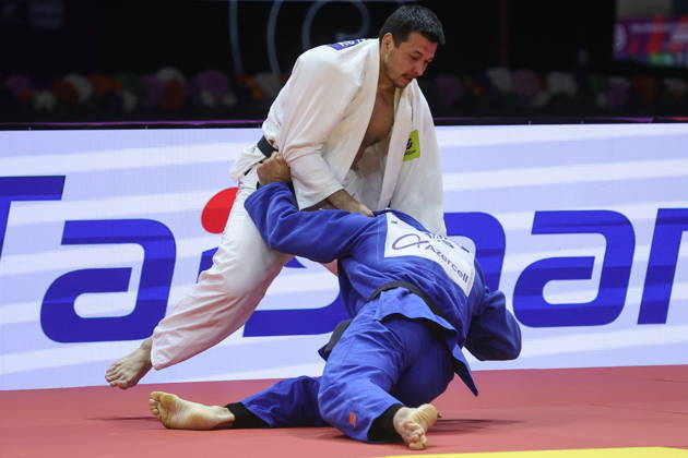 AZERBAIJAN, BAKU - OCTOBER 9, 2026: Niyaz Bilalov (L) of Russia and Arman Adamian of Russia compete in their -100 kg bout as part of the 2026 World Judo Championships at the National Gymnastics Arena. Mikhail Sinitsyn TASS  98996891