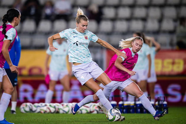 October 9, 2010: Ada Martine Hegerberg of Norway warms up ahead of the FIFA Women’s World Cup Qualifier soccer match between Romania and Norway on October 9, 2026 in Bucharest. Photo by Marius Simensen, BILDBYRAN COP 238 bbeng women FIFA World Cup qualifiers soccer football international match Norway Romania Copyright: MARIUSxSIMENSEN BB261009BB508