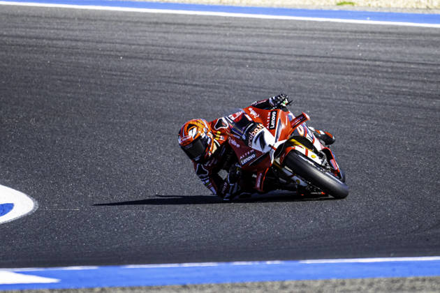 October 9, 2026, Cascais, Lisbon, Portugal: Iker Lecuona of Aruba.It Racing - Ducati in action during the Free Practice 2 of the FIM Superbike World Championship, WM, Weltmeisterschaft at Circuito Estoril on October 9, 2026 in Cascais, Portugal. Motorsports 2026: WorldSBK - Tissot Estoril Round  - ZUMAr200 20261009_zsp_r200_004 Copyright: xNunoxReisinhox