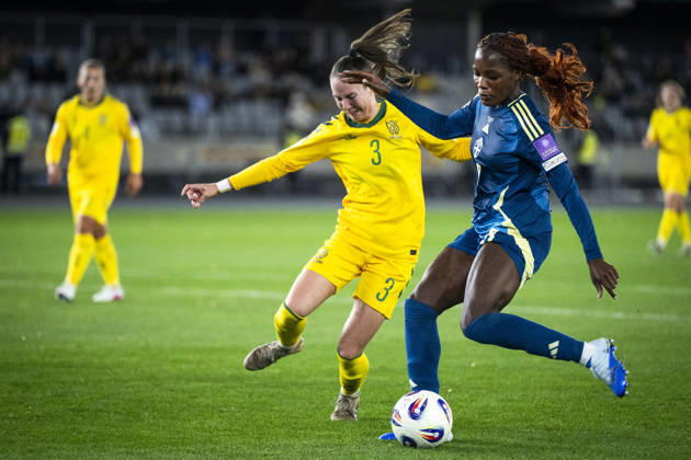 October 9, 2026: Laura Kubiliute of Lithuania and Evelyn Ijeh of Sweden during the FIFA Women’s World Cup qualifying playoff soccer match between Lithuania and Sweden on October 9, 2026 in Kaunas. Photo by Mathias Bergeld. BILDBYRAN code MB MB1418 soccer football vm qual qual fifa womens world cup qualifier qualifier playoff lithuania sweden women s bbeng play off  Copyright: MATHIASxBERGELD BB261009MB060