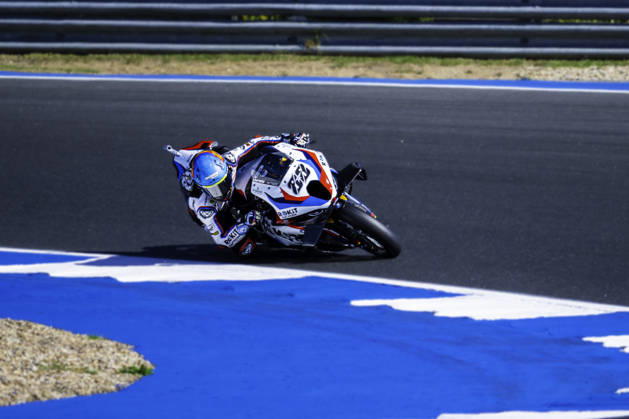 October 9, 2026, Cascais, Lisbon, Portugal: Miguel Oliveira of Rokit BMW Motorrad WorldSBK Team in action during the Free Practice 2 of the FIM Superbike World Championship, WM, Weltmeisterschaft at Circuito Estoril on October 9, 2026 in Cascais, Portugal. Cascais Portugal - ZUMAr200 20261009_zsp_r200_013 Copyright: xNunoxReisinhox